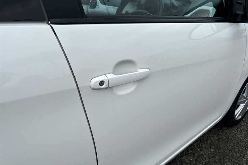 Used Toyota AYGO 2015 for sale - 77945040: Photo 33