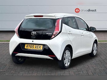 Used Toyota AYGO 2015 for sale - 77945040: Photo