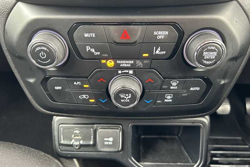 Used Jeep Renegade for sale - 78130240: Photo 15