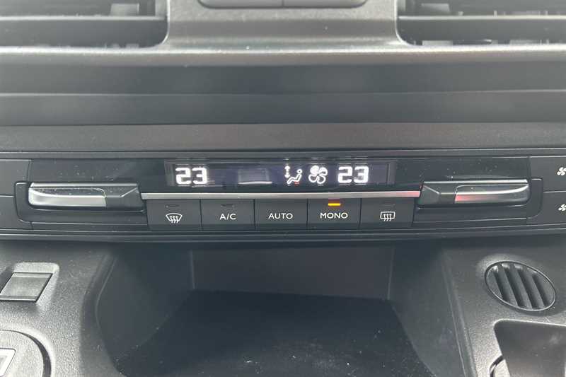 Used Vauxhall Combo Life 2025 for sale - 77445246: Photo 15