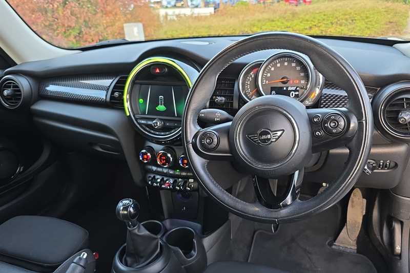 Used MINI Hatch 2018 for sale - 76529329: Photo 13