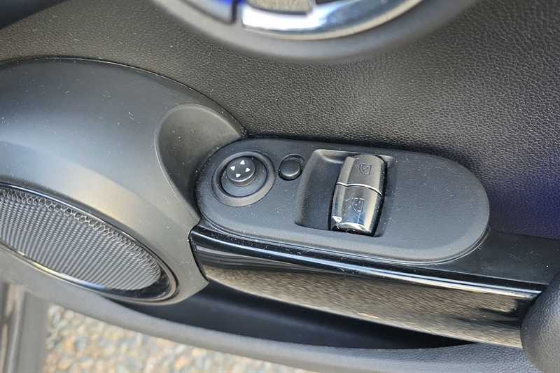 Used MINI Hatch 2018 for sale - 76529329: Photo 16