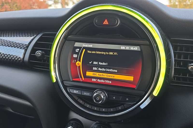 Used MINI Hatch 2018 for sale - 76529329: Photo 17