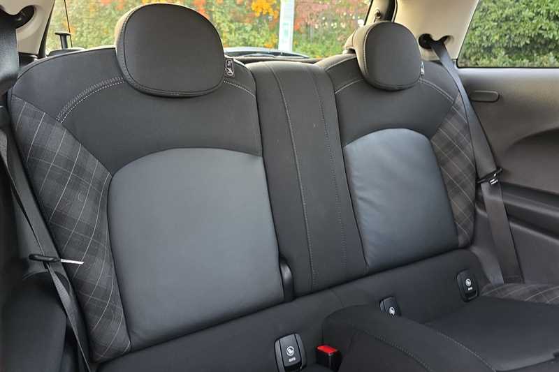 Used MINI Hatch 2018 for sale - 76529329: Photo 24