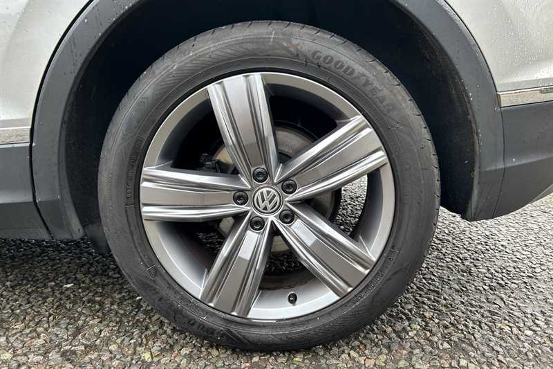 Used Volkswagen Tiguan 2018 for sale - 77554317: Photo 11