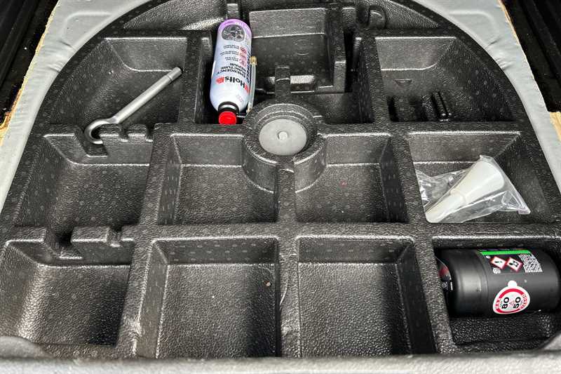 Used Jeep Renegade 2021 for sale - 78138110: Photo 37