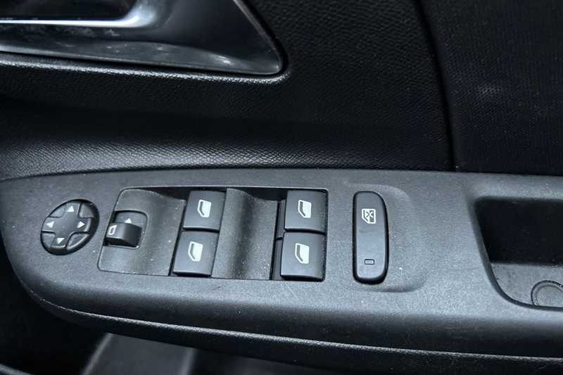 Used Vauxhall Corsa 2023 for sale - 77430319: Photo 16