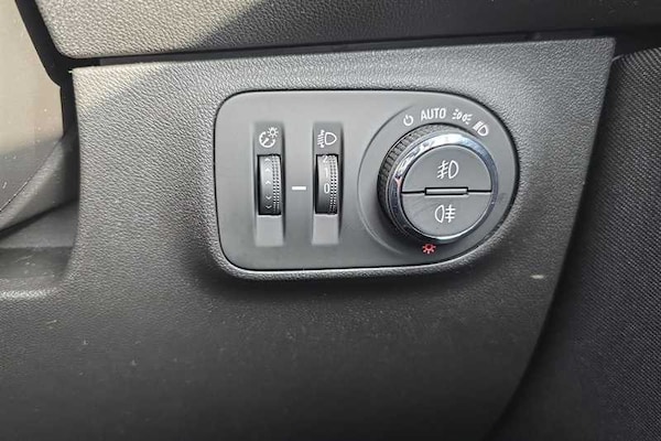 Used Vauxhall Corsa 2018 for sale - 76229607: Photo 36