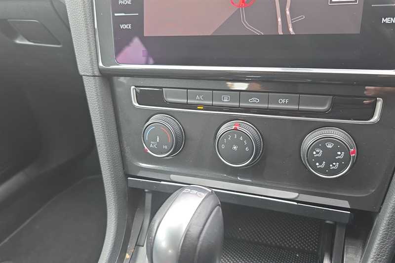 Used Volkswagen Golf 2018 for sale - 76944895: Photo 15