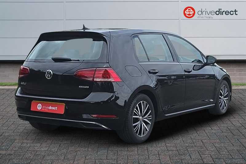 Used Volkswagen Golf 2018 for sale - 76944895: Photo 3