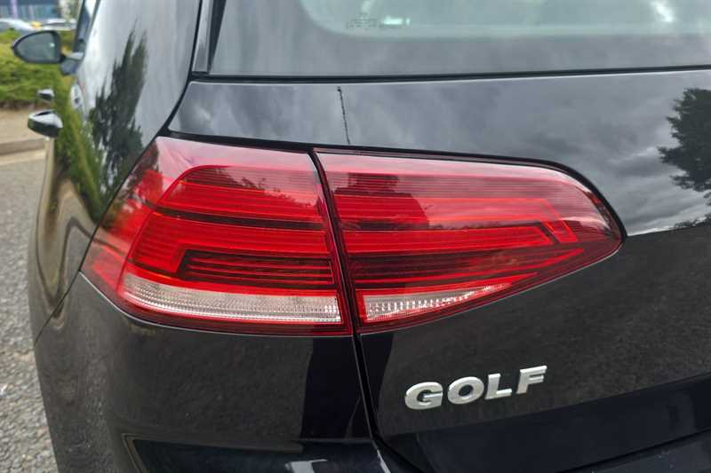 Used Volkswagen Golf 2018 for sale - 76944895: Photo 31