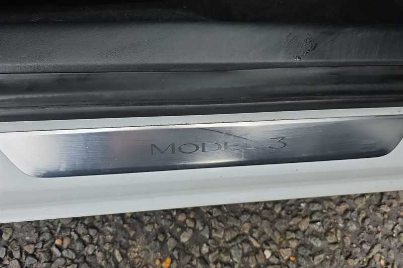 Used Tesla Model 3 2020 for sale - 76761680: Photo 39