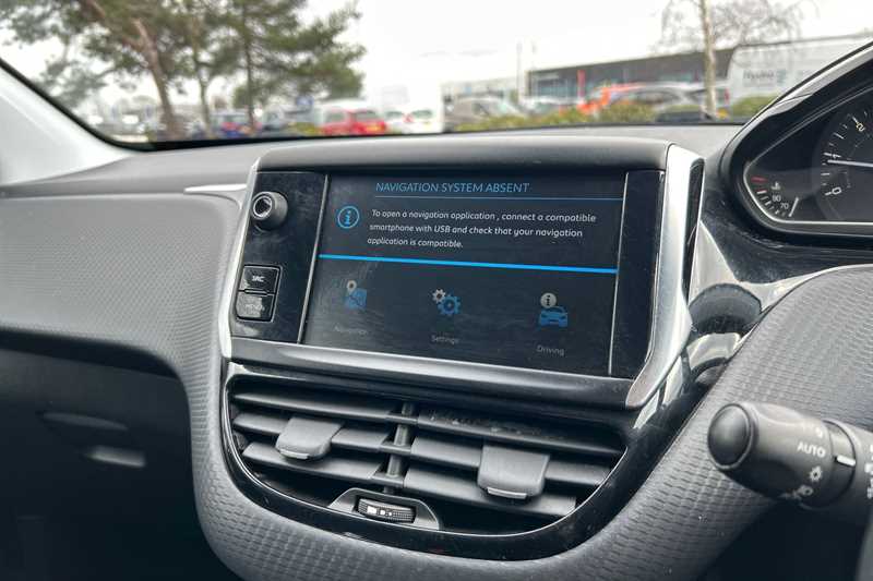 Used Peugeot 2008 2017 for sale - 77756941: Photo 18