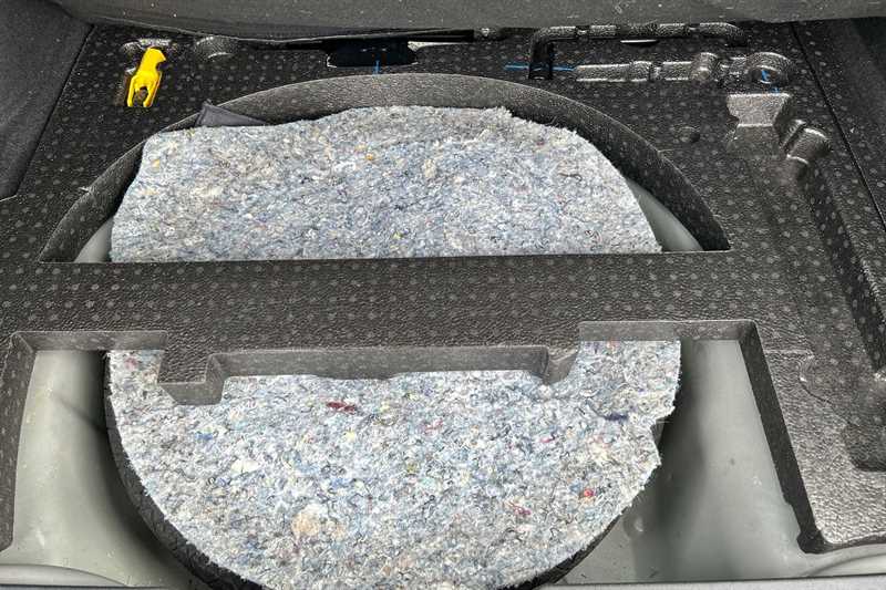 Used Peugeot 2008 2017 for sale - 77756941: Photo 37