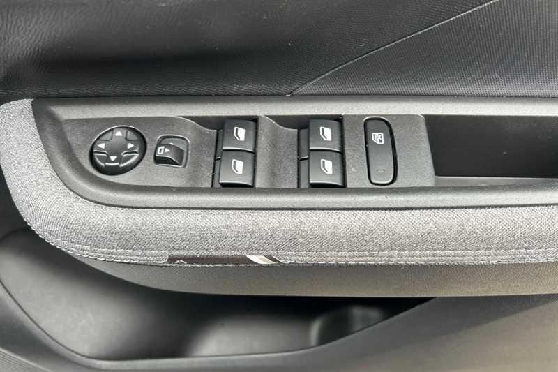 Used Vauxhall Frontera 2025 for sale - 77812016: Photo 16