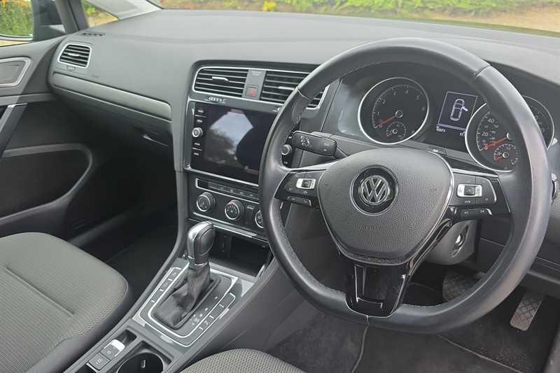 Used Volkswagen Golf 2018 for sale - 76525295: Photo 13