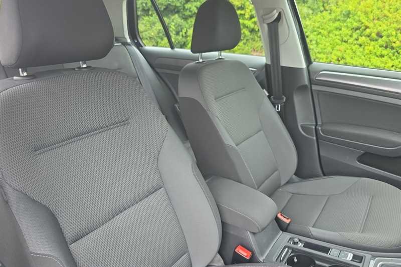 Used Volkswagen Golf 2018 for sale - 76939022: Photo 23