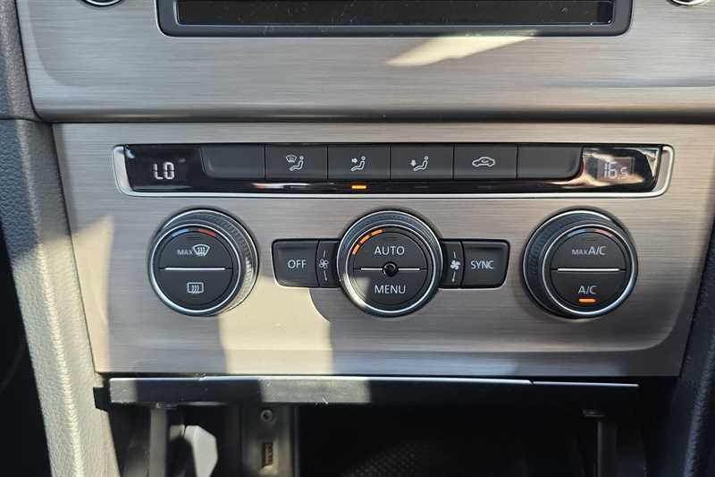 Used Volkswagen Golf 2015 for sale - 76096708: Photo 15