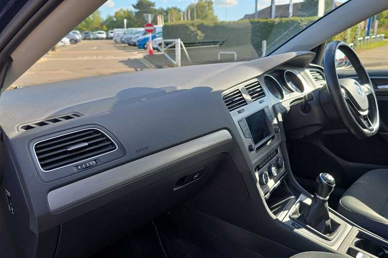 Used Volkswagen Golf 2015 for sale - 76096708: Photo 38