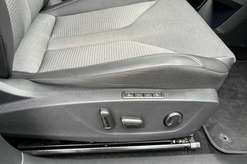 Used Skoda Enyaq 2025 for sale - 78138023: Photo 26