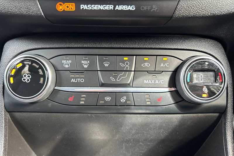 Used Ford Fiesta 2018 for sale - 78139171: Photo 15