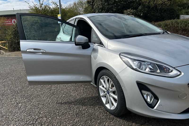 Used Ford Fiesta 2018 for sale - 78139171: Photo 40