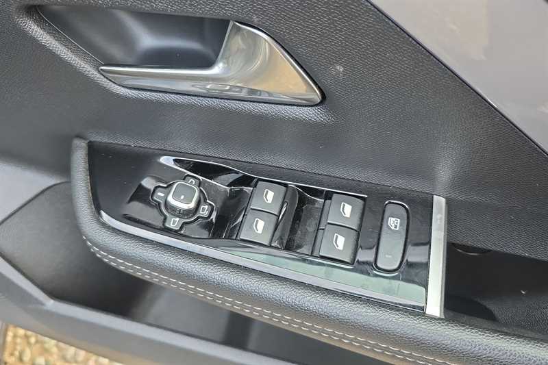 Used Vauxhall Astra 2024 for sale - 76529563: Photo 16