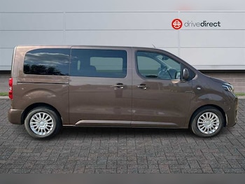 Used Toyota PROACE CITY Verso 2020 for sale - 79149352: Photo