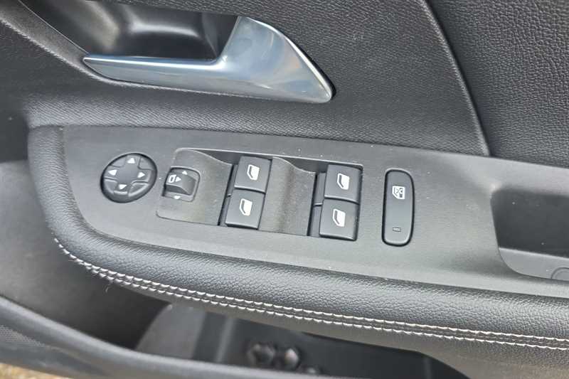 Used Vauxhall Mokka Electric for sale - 76488818: Photo 16