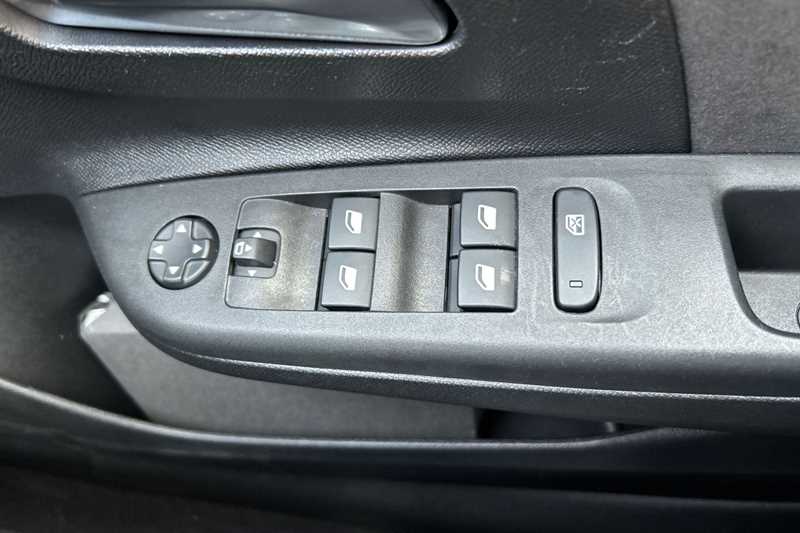 Used Vauxhall Corsa 2022 for sale - 77481190: Photo 16