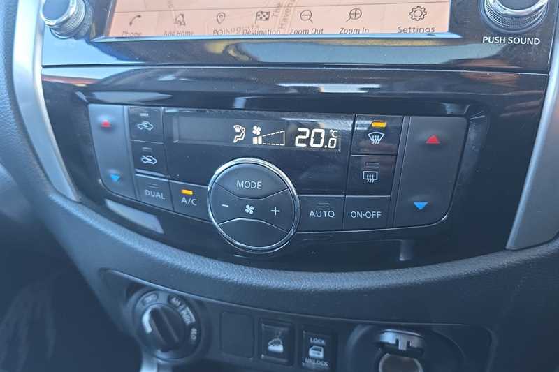 Used Nissan Navara 2021 for sale - 76955872: Photo 15