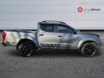 Used Nissan Navara 2021 for sale - 76955872: Photo
