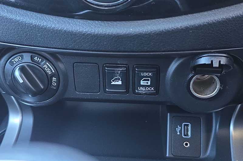 Used Nissan Navara 2021 for sale - 76955872: Photo 36