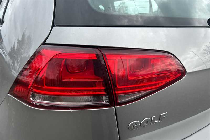 Used Volkswagen Golf 2017 for sale - 78139010: Photo 31