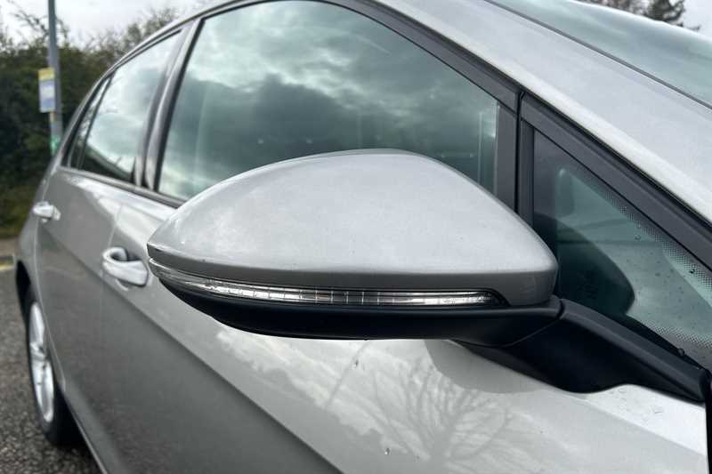 Used Volkswagen Golf 2017 for sale - 78139010: Photo 34