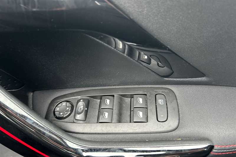 Used Peugeot 2008 for sale - 77565905: Photo 16