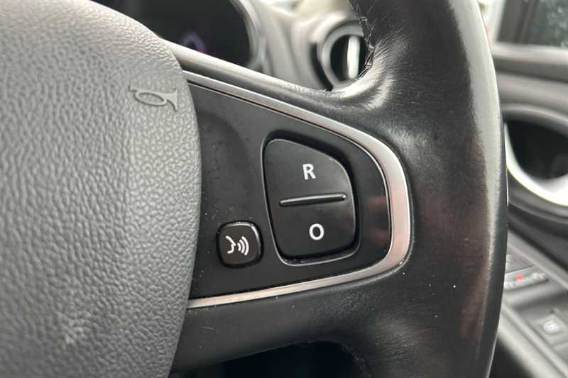 Used Renault Clio 2018 for sale - 77699324: Photo 22