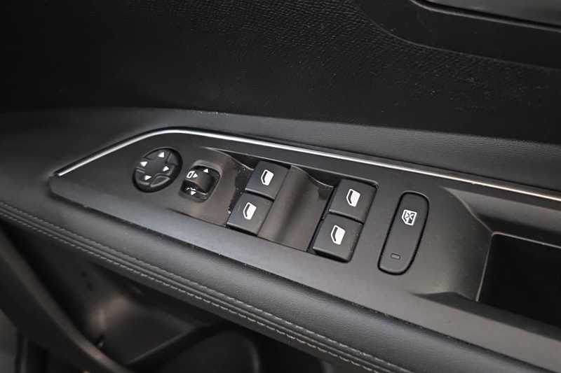 Used Peugeot 3008 2019 for sale - 76648347: Photo 16