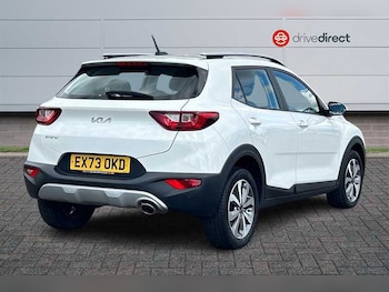 Used Kia Stonic 2023 for sale - 79416502: Photo