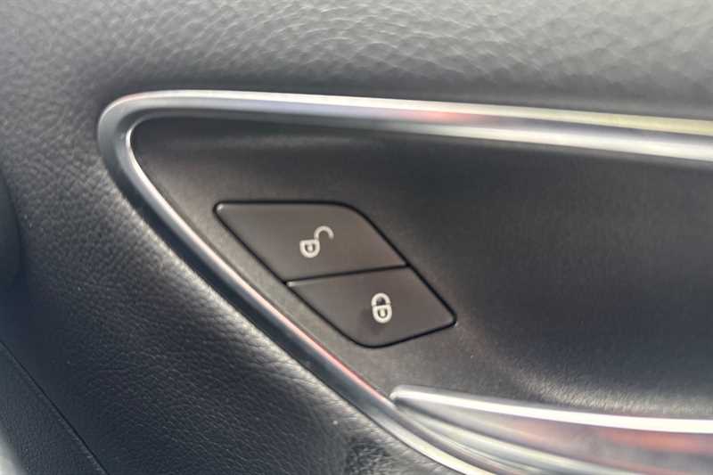 Used Mercedes-Benz E Class 2017 for sale - 78208493: Photo 45