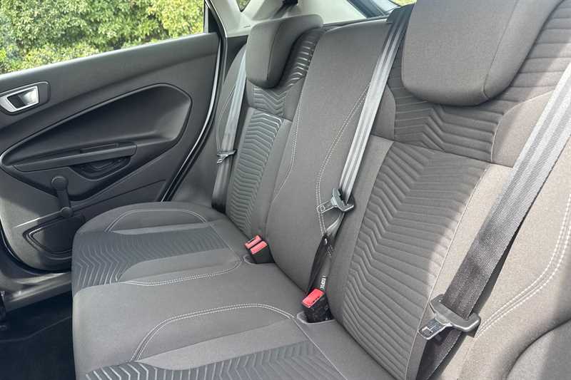 Used Ford Fiesta 2015 for sale - 78217643: Photo 24