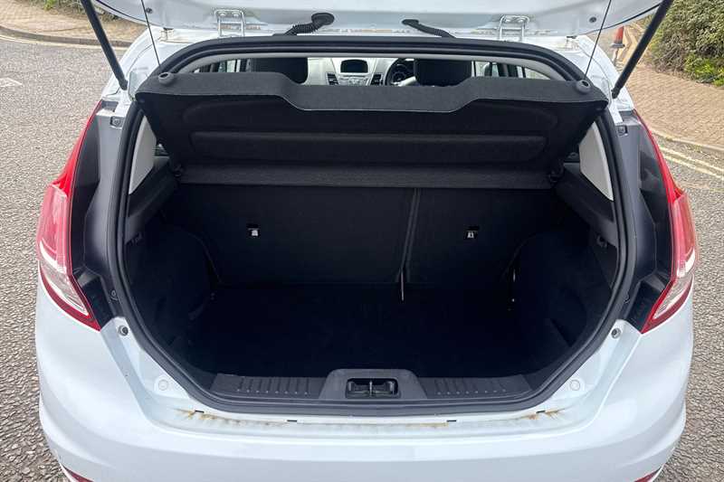 Used Ford Fiesta 2015 for sale - 78217643: Photo 25