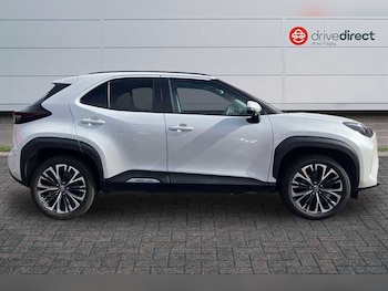 Used Toyota Yaris Cross 2024 for sale - 77334863: Photo