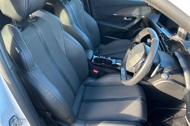 Used Peugeot 2008 2023 for sale - 77741935: Photo 23