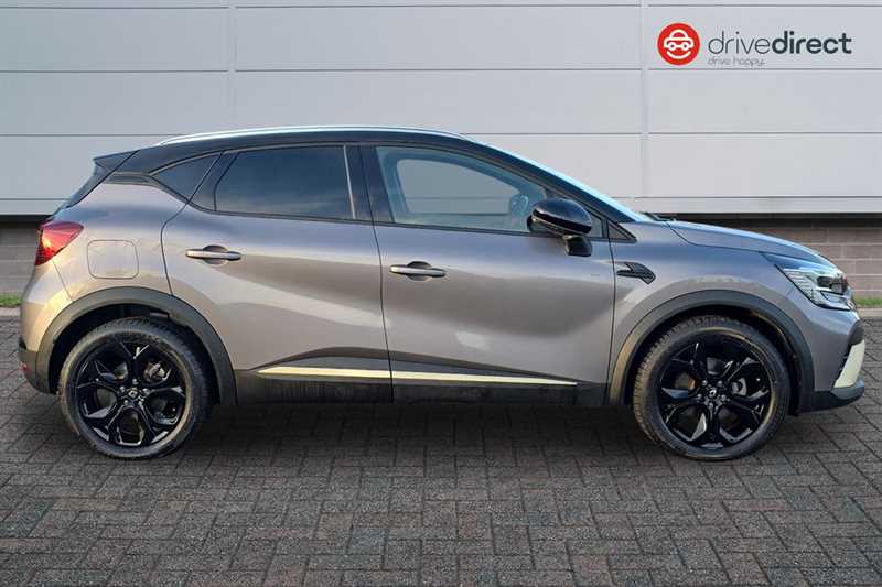 Used Renault Captur 2023 for sale - 76956794: Photo 2