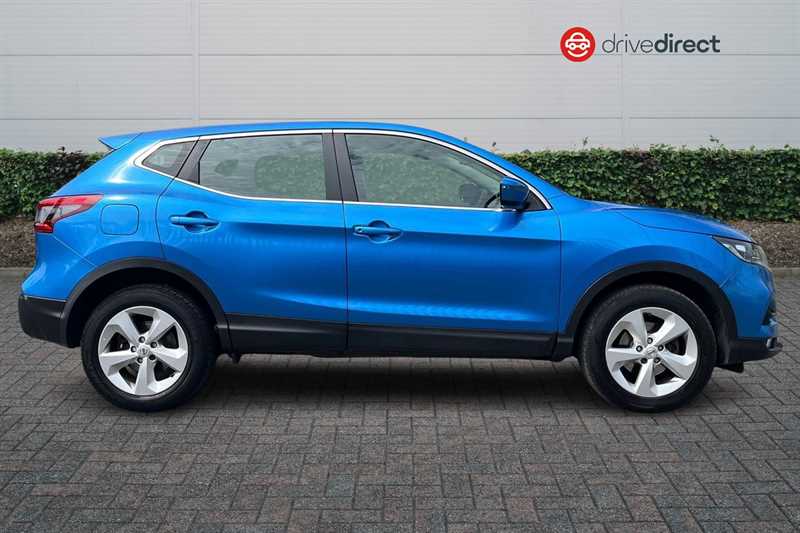 Used Nissan Qashqai 2018 for sale - 76462607: Photo 2