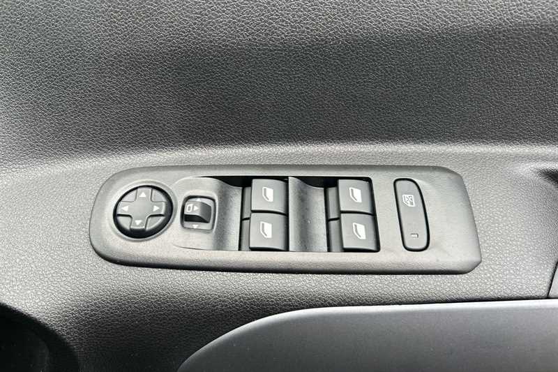 Used Vauxhall Combo Life 2025 for sale - 77403143: Photo 16