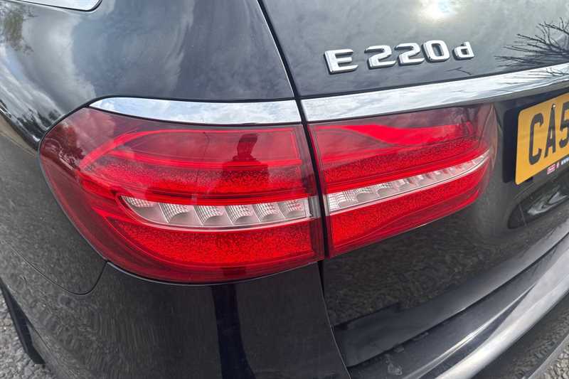 Used Mercedes-Benz E Class 2017 for sale - 78222632: Photo 31