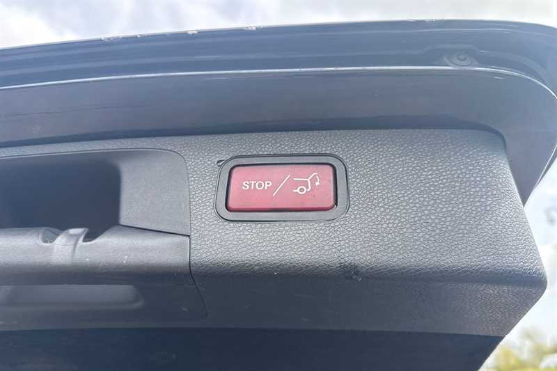 Used Mercedes-Benz E Class 2017 for sale - 78222632: Photo 38