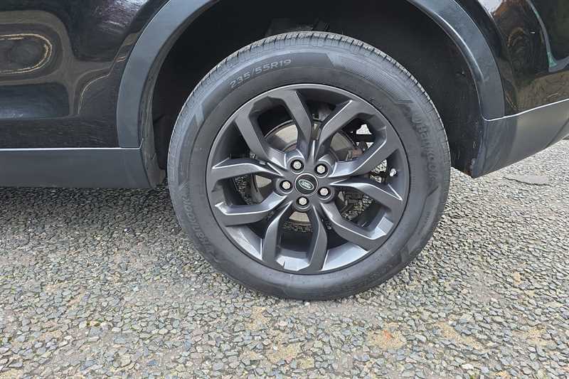 Used Land Rover Discovery Sport 2019 for sale - 76552649: Photo 9